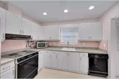 724  Nantucket Circle, Unit #A, Lake Worth, FL 33467 - Photo 5