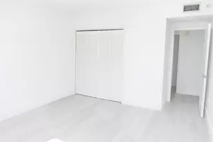 4200 Hillcrest Dr, Hollywood, FL 33021 - Photo 9