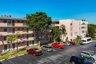 4211 NW 41st St Unit, Lauderdale Lakes, FL 33319 - Photo 3