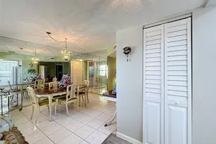 4211 NW 41st St Unit, Lauderdale Lakes, FL 33319 - Photo 13