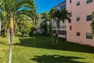 4211 NW 41st St Unit, Lauderdale Lakes, FL 33319 - Photo 47