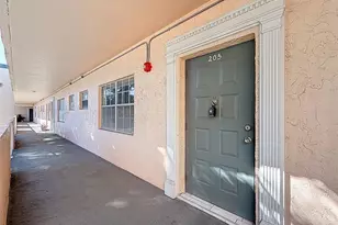 4211 NW 41st St Unit, Lauderdale Lakes, FL 33319 - Photo 5