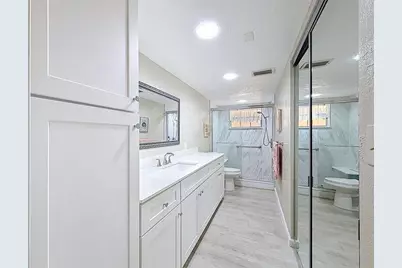 4211 NW 41st St, Unit #205, Lauderdale Lakes, FL 33319 - Photo 37