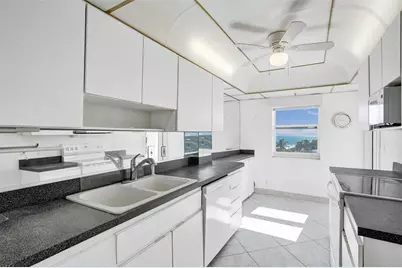 1051  Hillsboro Mile, Unit #702E, Hillsboro Beach, FL 33062 - Photo 13