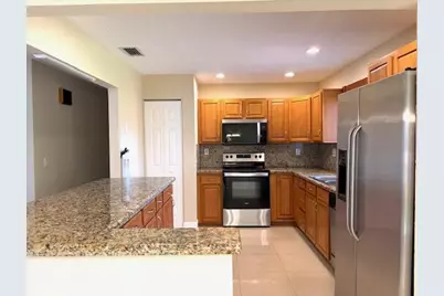 2562 NW 107th Av, Sunrise, FL 33322 - Photo 3