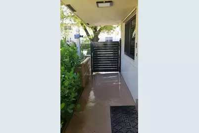 803 NE 8th St, Hallandale Beach, FL 33009 - Photo 9