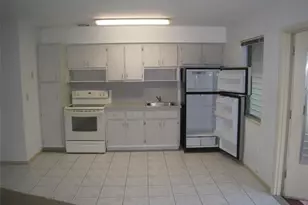 803 NE 8th St, Hallandale Beach, FL 33009 - Photo 33