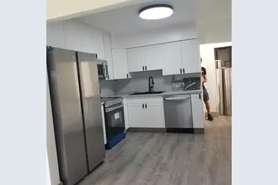 803 NE 8th St, Hallandale Beach, FL 33009 - Photo 23