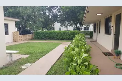 803 NE 8th St, Hallandale Beach, FL 33009 - Photo 3