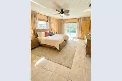 8800 NW 3 St, Pembroke Pines, FL 33024 - Photo 9