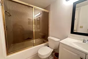 163 Markham H, Deerfield Beach, FL 33442 - Photo 17