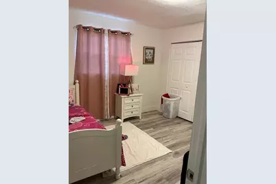 3470 NW 39th St, Lauderdale Lakes, FL 33309 - Photo 9