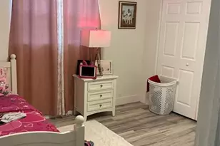 3470 NW 39th St, Lauderdale Lakes, FL 33309 - Photo 9