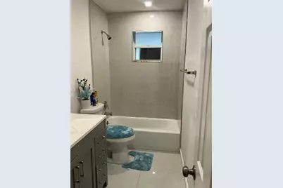 3470 NW 39th St, Lauderdale Lakes, FL 33309 - Photo 7