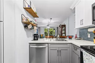 101 Royal Pk Dr, Oakland Park, FL 33309 - Photo 7