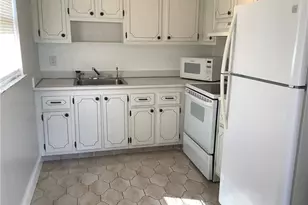 189 Saxony D, Delray Beach, FL 33446 - Photo 3