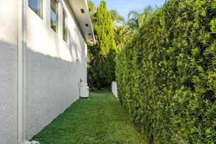 127 Swan Ave, Plantation, FL 33324 - Photo 37