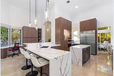 127  Swan Ave, Plantation, FL 33324 - Photo 3