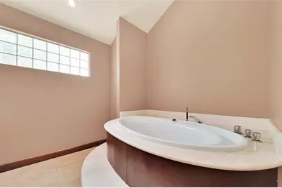 2631  Okeechobee Ln, Fort Lauderdale, FL 33312 - Photo 17