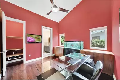 2631  Okeechobee Ln, Fort Lauderdale, FL 33312 - Photo 23