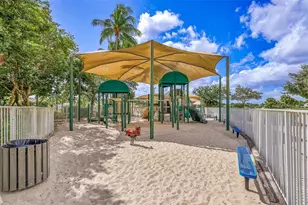 1020 Lavender Cir, Weston, FL 33327 - Photo 81