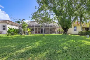 1020 Lavender Cir, Weston, FL 33327 - Photo 55