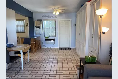 321  Wilson St, Unit #306A, Hollywood, FL 33019 - Photo 3