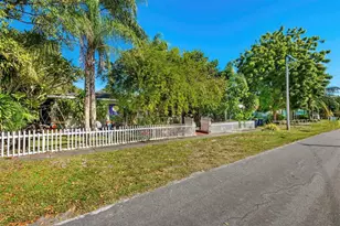 302 SW 15th St, Dania Beach, FL 33004 - Photo 49