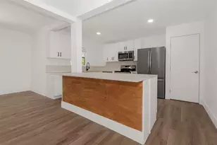 302 SW 15th St, Dania Beach, FL 33004 - Photo 13