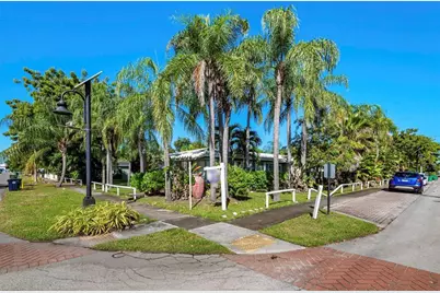 302 SW 15th St, Dania Beach, FL 33004 - Photo 45