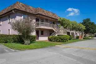 10557 NW 10th St, Pembroke Pines, FL 33026 - Photo 15