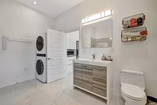 510 S Cortez Dr, Pompano Beach, FL 33068 - Photo 33