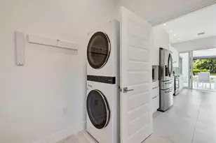 510 S Cortez Dr, Pompano Beach, FL 33068 - Photo 35