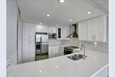 11930 N Bayshore Dr, Unit #601, North Miami, FL 33181 - Photo 25