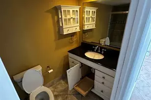 11930 N Bayshore Dr, North Miami, FL 33181 - Photo 9