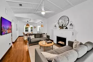 1636 NE 4th Ct, Fort Lauderdale, FL 33301 - Photo 3