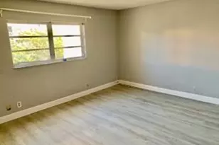 320 NE 12th Ave, Hallandale Beach, FL 33009 - Photo 11