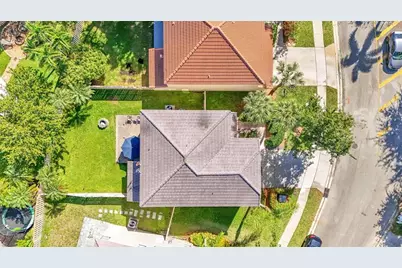 10615 NW 12th Ct, Plantation, FL 33322 - Photo 19