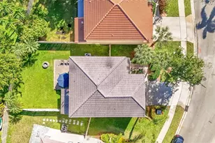 10615 NW 12th Ct, Plantation, FL 33322 - Photo 19