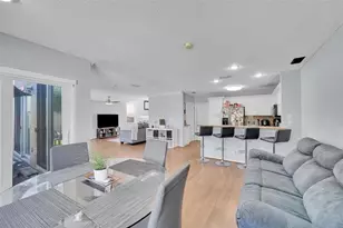 10615 NW 12th Ct, Plantation, FL 33322 - Photo 7