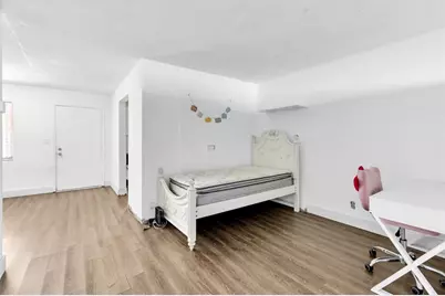 4770 NW 10th Ct, Unit #106, Plantation, FL 33313 - Photo 11