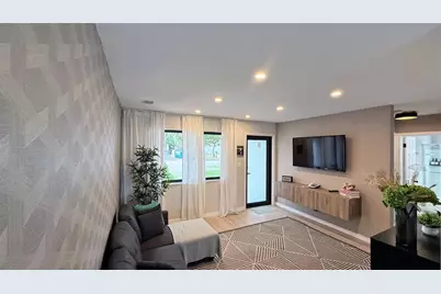 433 NW 15th Way, Fort Lauderdale, FL 33311 - Photo 11