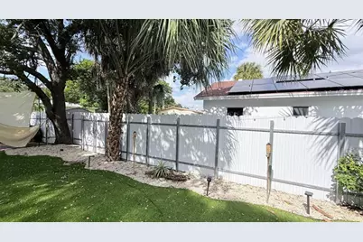 433 NW 15th Way, Fort Lauderdale, FL 33311 - Photo 51