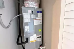 433 NW 15th Way, Fort Lauderdale, FL 33311 - Photo 25