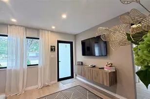 433 NW 15th Way, Fort Lauderdale, FL 33311 - Photo 11