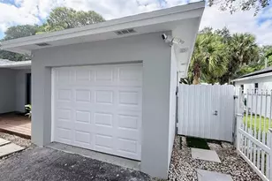 433 NW 15th Way, Fort Lauderdale, FL 33311 - Photo 7