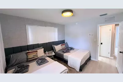 433 NW 15th Way, Fort Lauderdale, FL 33311 - Photo 37