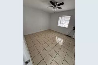 405-407 SE 23rd St, Fort Lauderdale, FL 33316 - Photo 11
