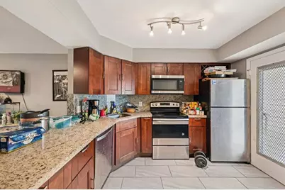 6301 N Falls Circle Dr, Unit #111, Lauderhill, FL 33319 - Photo 7