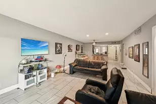 6301 N Falls Cir Dr, Lauderhill, FL 33319 - Photo 5